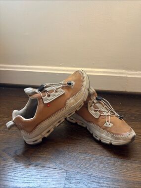 On Running Women’s Trail Sneakers